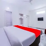Roomshala 088 Hotel Green Villa Near Anand Vihar